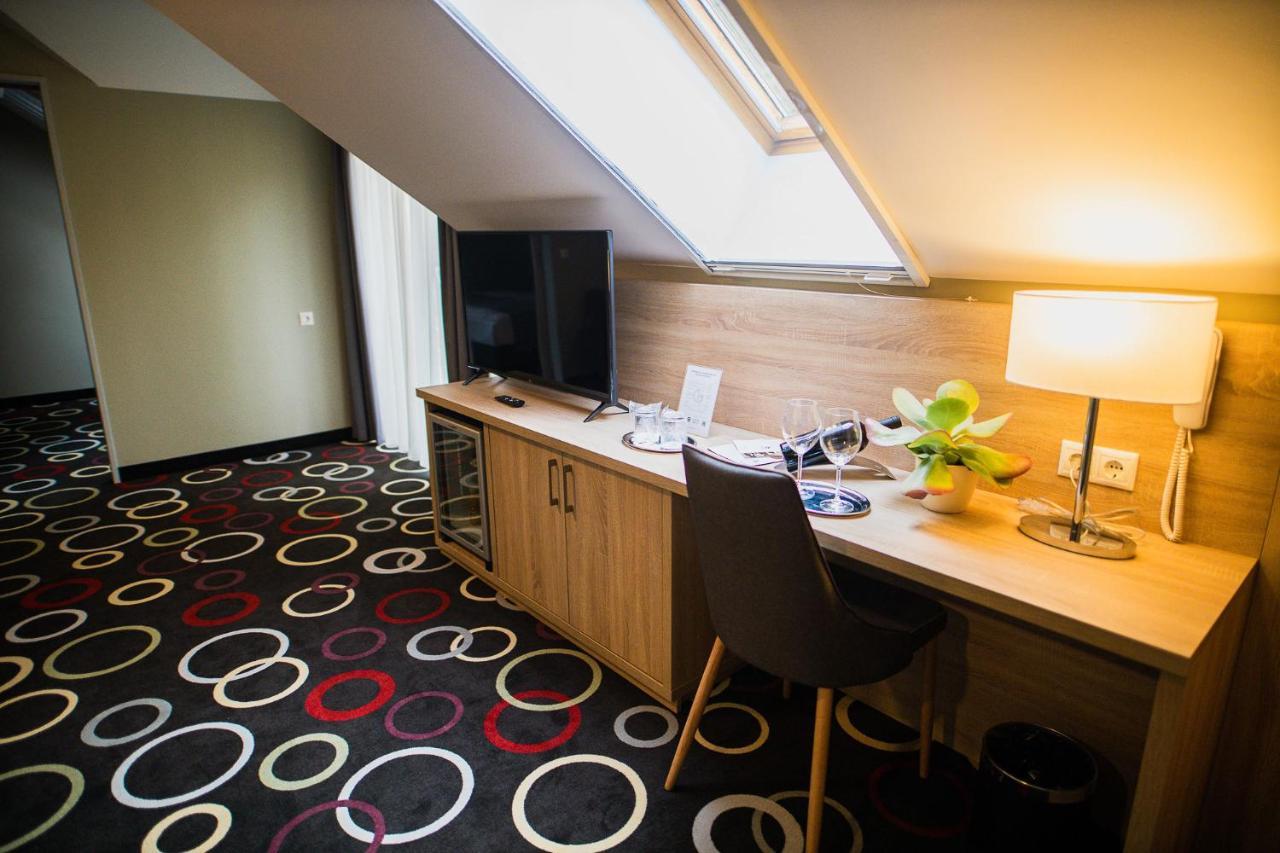 Garden Hotel Wellness Es Konferencia Szolnok Exteriör bild
