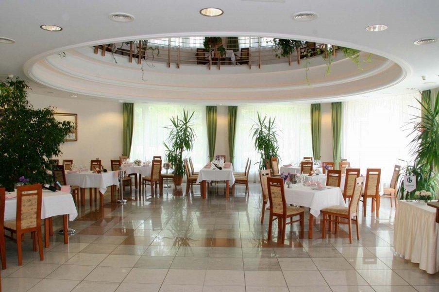 Garden Hotel Wellness Es Konferencia Szolnok Restaurang bild