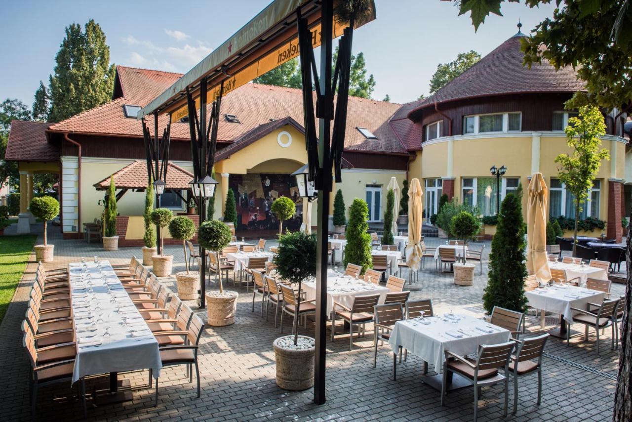 Garden Hotel Wellness Es Konferencia Szolnok Exteriör bild